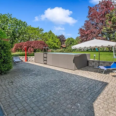 Giulietta Private Pool - Happy